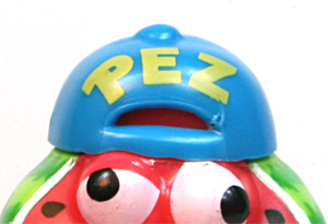 PEZ - Sourz - Sour Watermelon - Light Green Head w/o trademark