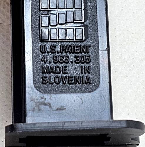 PEZ - Bugz - Crystal Collection - Bee - Yellow Crystal Head