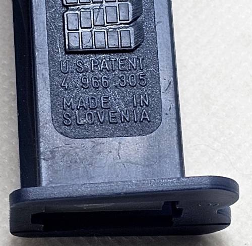 PEZ - Bugz - Crystal Collection - Beetle - Blue Crystal Head