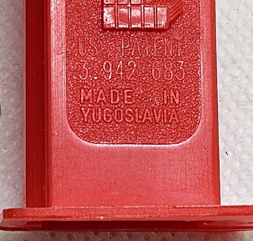PEZ - Christmas - Santa Claus - Plain Lips - C