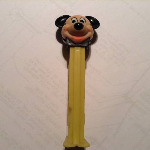 PEZ - Disney Classic - Mickey Mouse - Peach Face - E