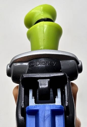 PEZ - Extreme Mickey and Friends - Goofy - Extreme Goofy - F