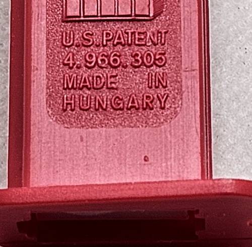 PEZ - Extreme Mickey and Friends - Minnie Mouse - Extreme Minnie Mouse - B