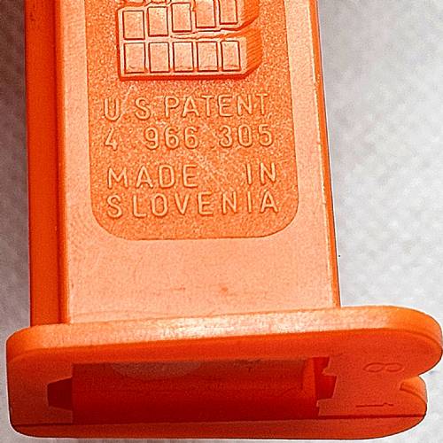 PEZ - Disney Classic - Winnie the Pooh - Tigger - Gray Neck - A