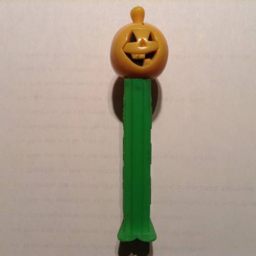 PEZ - Halloween - Pumpkin - Light Orange Face - A