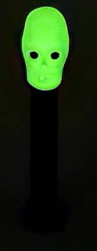PEZ - Halloween - Glow-in-the-Dark - Skull - Glowing Head - B