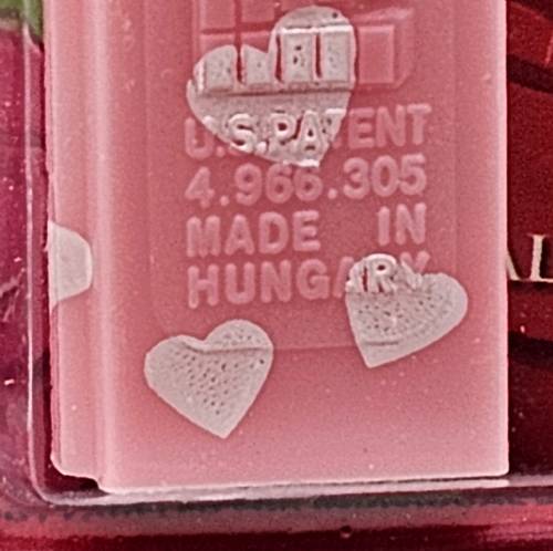 PEZ - Valentine - Best Friends - Nonitalic Black on Crystal Pink