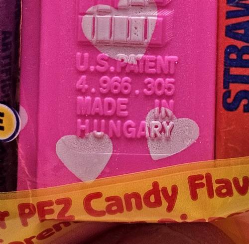 PEZ - Hearts - Valentine - Sweet - Italic Black on Hot Pink