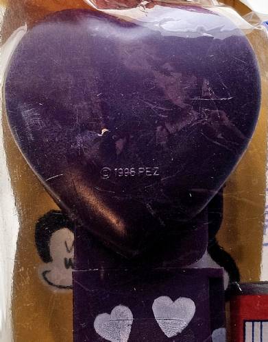 PEZ - Hearts - Valentine - XOXO - Italic White on Dark Purple