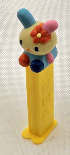 PEZ - Hello Kitty - Fullbody - Usahana Waving