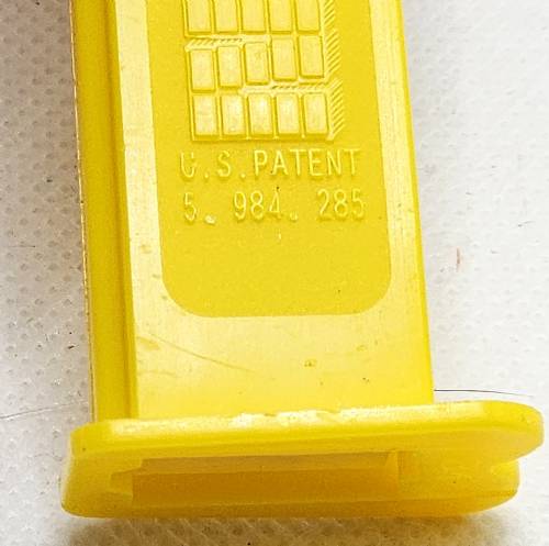 PEZ - Ice Age - Manny