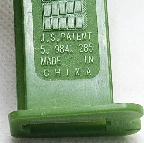 PEZ - Morinaga - Gundam - MS-06F Zaku II