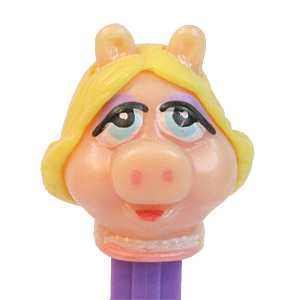 PEZ - Muppets - Miss Piggy - w/o Eyelashes - JHP Copyright - A