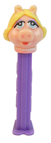 PEZ - Muppets - Miss Piggy - w/o Eyelashes - JHP Copyright - A