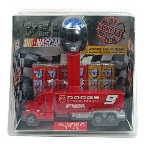 PEZ - Nascar - Gift Packs - Kasey Kahne / Dodge Hauler