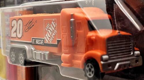 PEZ - Nascar - Haulers - Home Depot