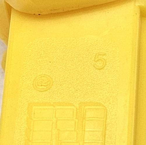 PEZ - Animated Movies and Series - Pokmon - Pikachu - A