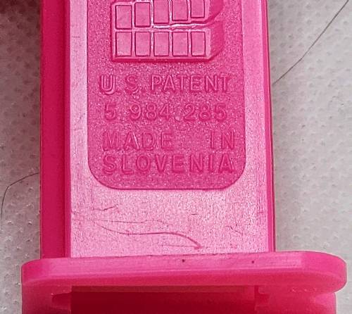 PEZ - Crystal Collection - Hippo - Blue Crystal Head