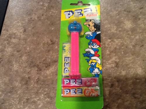 PEZ - Smurfs - Series B - Smurfette - B