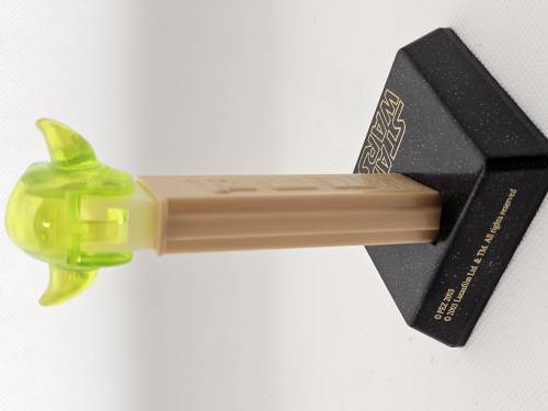 PEZ - Star Wars - Limited Edition - Yoda - Green Crystal Yoda - A