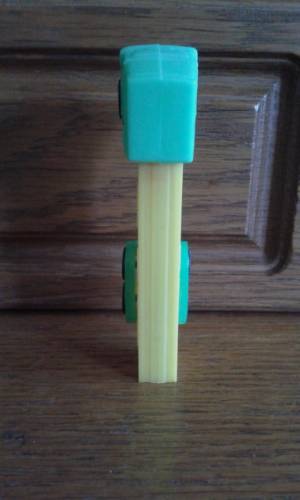 PEZ - Trucks - Series C - Cab #1 - Green Cab - B