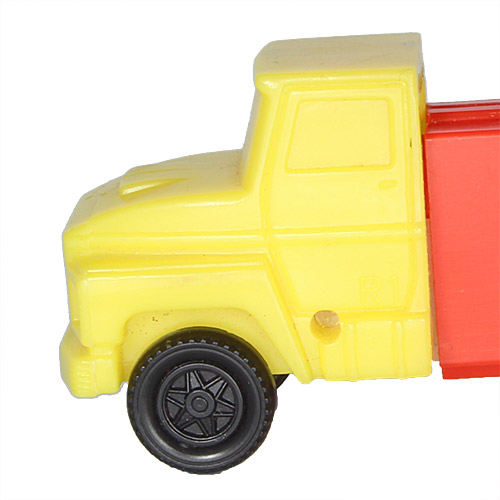 PEZ - Trucks - Series CR - Cab #R1 - Yellow Cab - A