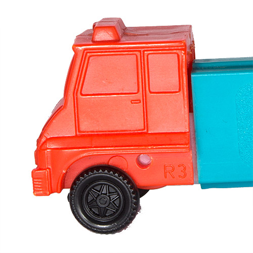 PEZ - Trucks - Series CR - Cab #R3 - Red Cab - A