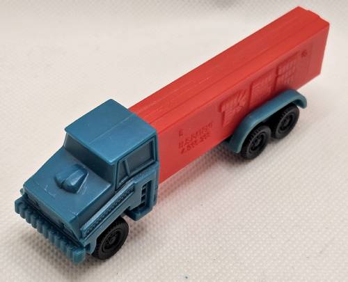 PEZ - Trucks - Series D - Cab #R2 - Blue Cab - B