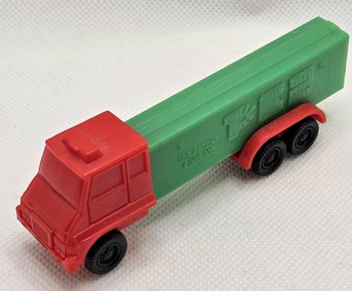 PEZ - Trucks - Series D - Cab #R3 - Red Cab - B