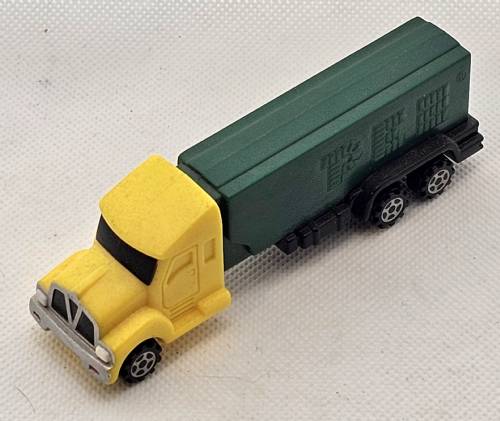 PEZ - Series E - Truck with V-Grill - Yellow cab, green trailer