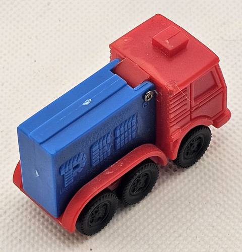 PEZ - Party Favors - Trucks - Truck - Red Cab