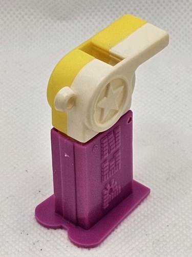 PEZ - Party Favors - Whistles - Coach Whistle - White/Yellow