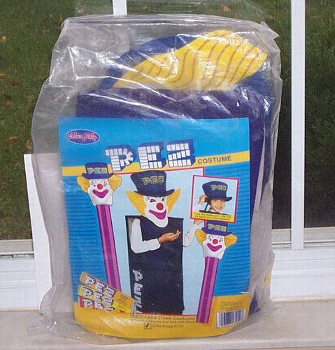 PEZ - Miscellaneous (Non-Dispenser) - Peter PEZ Costume