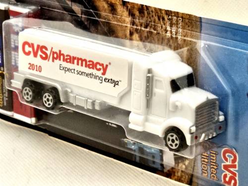 PEZ - Advertising CVS Pharmacy - Truck - White cab - 2010 Edition