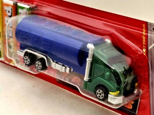 PEZ - Trucks - Series E - Tanker - Green cab, blue tanker