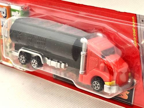 PEZ - Trucks - Series E - Tanker - Red cab, black tanker