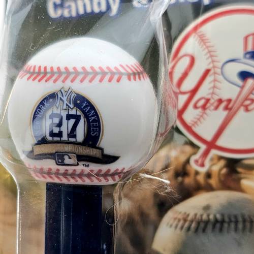 PEZ - Sports Promos - MLB Balls - Ball - New York Yankees - C