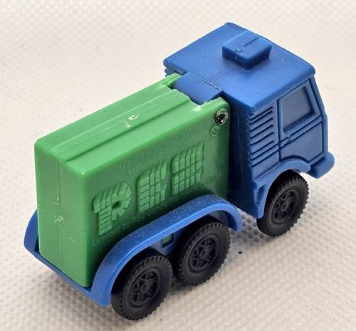 PEZ - Party Favors - Trucks - Truck - Blue cab