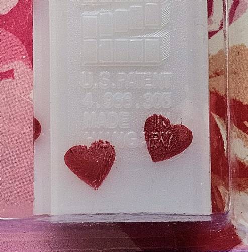 PEZ - Hearts - Valentine - Best Friends - Italic Black on Maroon