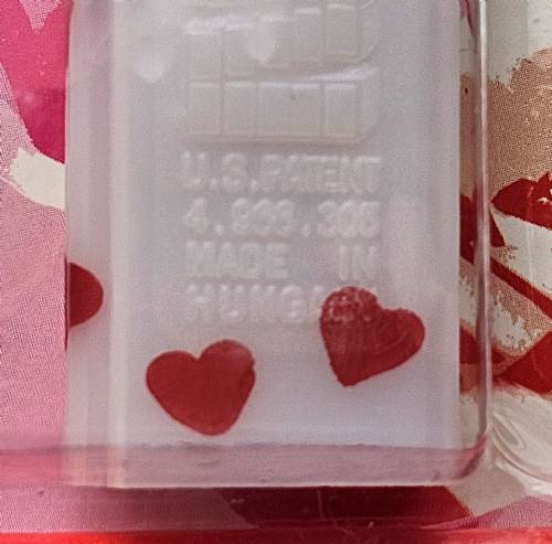PEZ - Hearts - Valentine - Sugar Sugar - Italic Black on Maroon