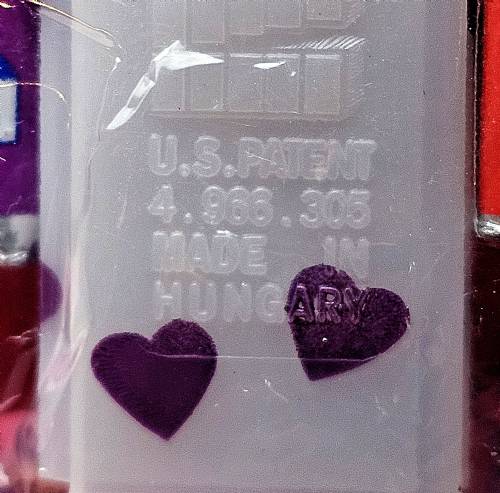 PEZ - Valentine - I Choose U - Italic White on Dark Purple