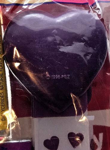 PEZ - Hearts - Valentine - Smile - Italic White on Dark Purple