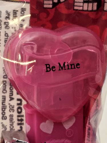 PEZ - Valentine - 2009 short - Be Mine - Nonitalic Black on Cloudy Crystal Pink (c) 2008