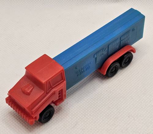 PEZ - Trucks - Series D - Cab #R2 - Red Cab - B