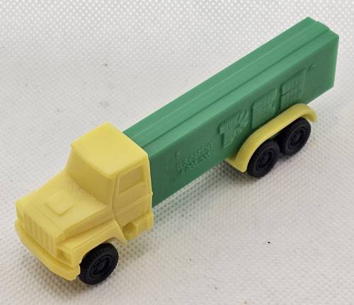 PEZ - Trucks - Series D - Cab #R1 - Yellow Cab - B