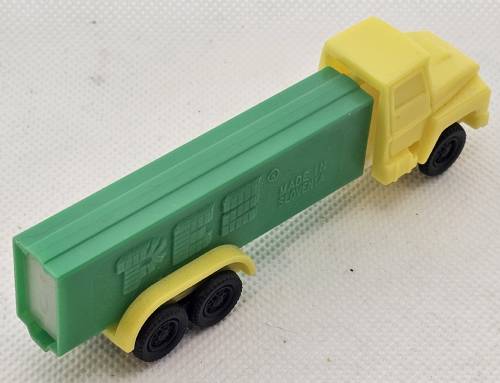 PEZ - Trucks - Series D - Cab #R1 - Yellow Cab - B