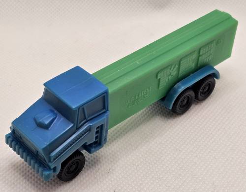 PEZ - Trucks - Series D - Cab #R2 - Blue Cab - B