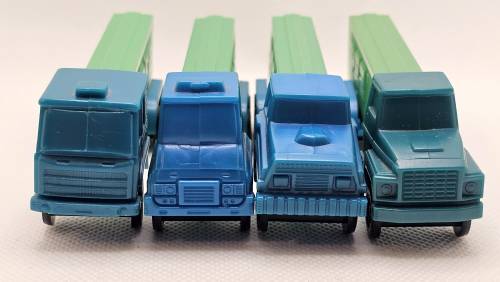 PEZ - Trucks - Series D - Cab #R2 - Blue Cab - B