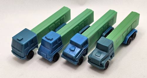 PEZ - Trucks - Series D - Cab #R3 - Blue Cab - B