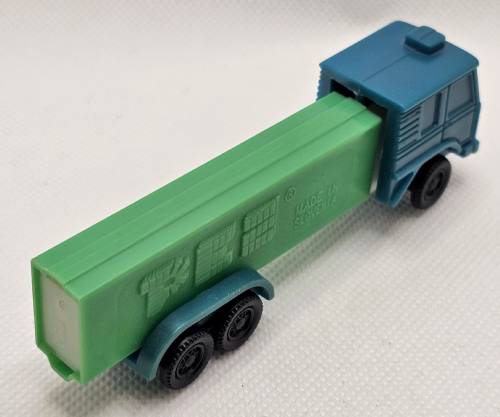 PEZ - Trucks - Series D - Cab #R4 - Blue Cab - B